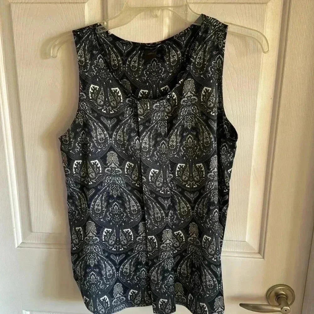 NWOT Ann Taylor Navy Blue Sleeveless Blouse‎ SZ Small 97/3 Polyester/Spandex